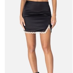 NWT ! Adika mini satin finish mini skirt in black size xs